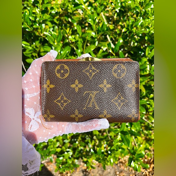 Sold - Picture 5 of 13